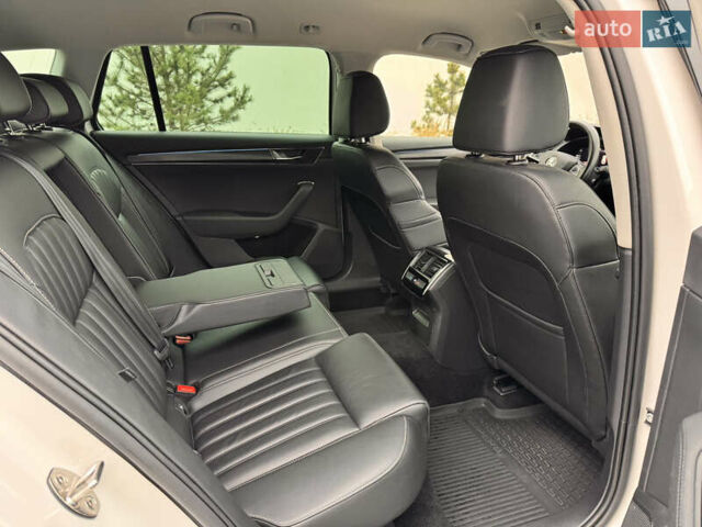 Белый Шкода Суперб, объемом двигателя 1.97 л и пробегом 219 тыс. км за 25500 $, фото 18 на Automoto.ua