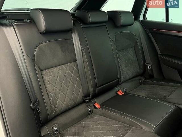 Белый Шкода Суперб, объемом двигателя 1.97 л и пробегом 193 тыс. км за 29999 $, фото 32 на Automoto.ua