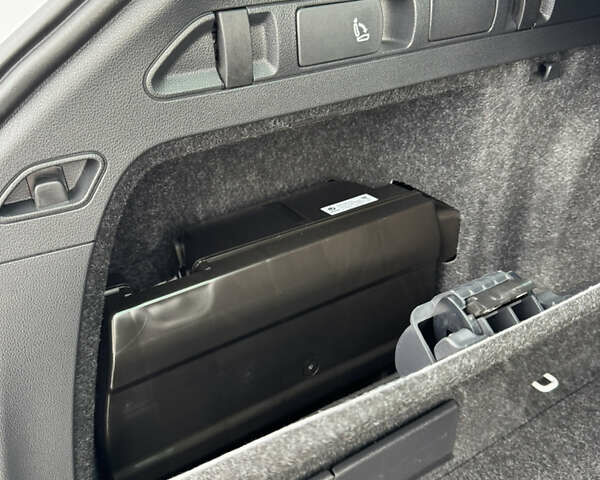 Білий Шкода Суперб, об'ємом двигуна 1.97 л та пробігом 212 тис. км за 27999 $, фото 86 на Automoto.ua