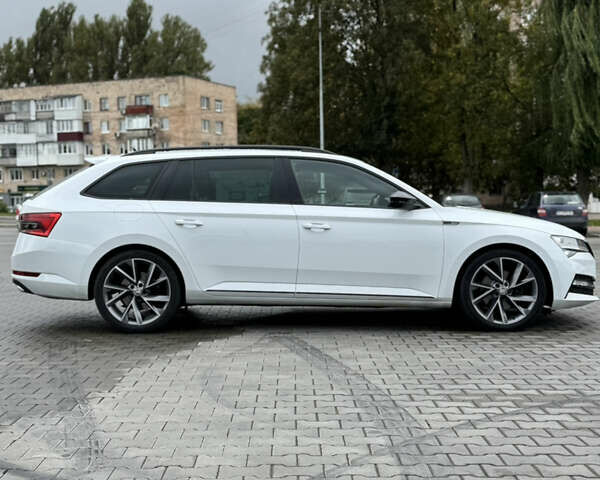 Білий Шкода Суперб, об'ємом двигуна 1.97 л та пробігом 212 тис. км за 27999 $, фото 3 на Automoto.ua