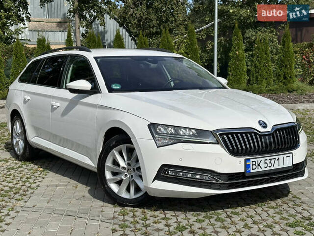 Білий Шкода Суперб, об'ємом двигуна 1.97 л та пробігом 56 тис. км за 28000 $, фото 1 на Automoto.ua
