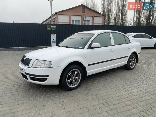 Белый Шкода Суперб, объемом двигателя 1.78 л и пробегом 240 тыс. км за 5000 $, фото 18 на Automoto.ua
