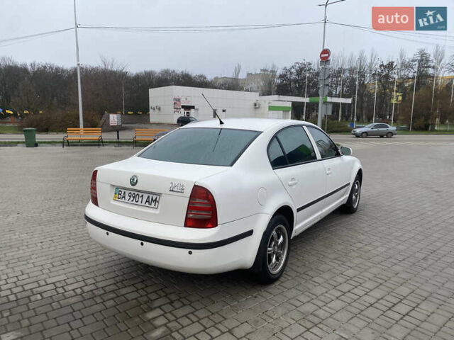 Белый Шкода Суперб, объемом двигателя 1.78 л и пробегом 240 тыс. км за 5000 $, фото 9 на Automoto.ua