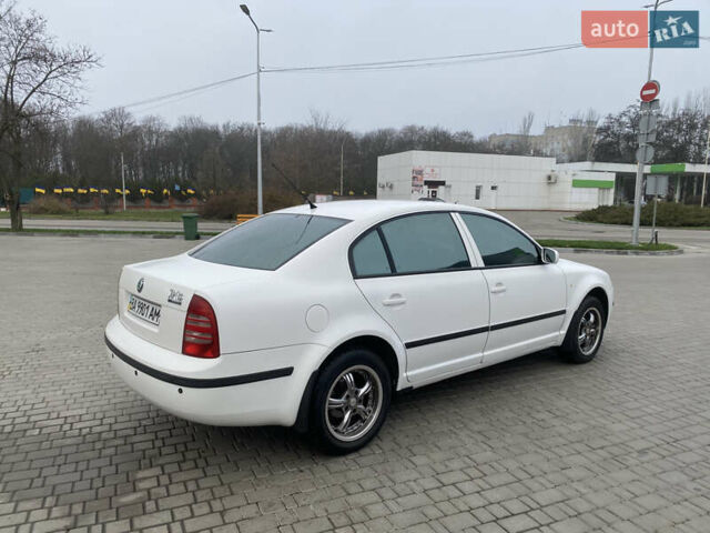 Белый Шкода Суперб, объемом двигателя 1.78 л и пробегом 240 тыс. км за 5000 $, фото 8 на Automoto.ua