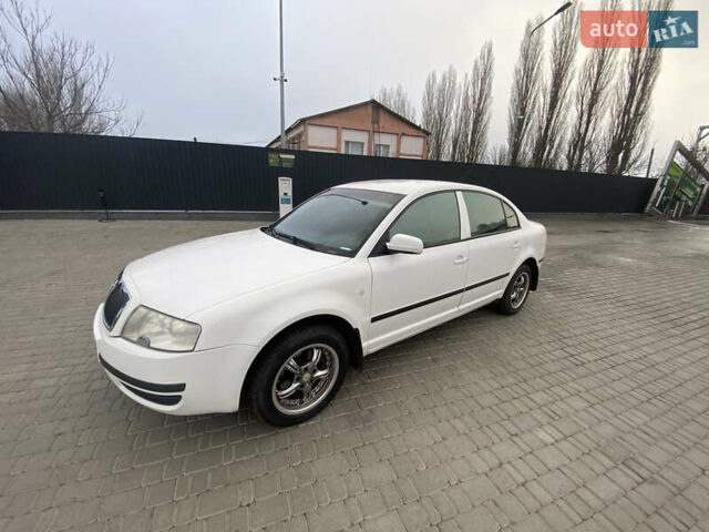 Белый Шкода Суперб, объемом двигателя 1.78 л и пробегом 240 тыс. км за 5000 $, фото 30 на Automoto.ua