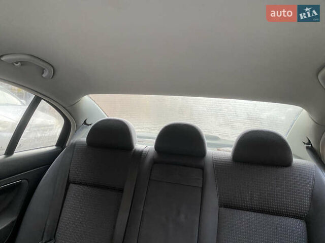 Белый Шкода Суперб, объемом двигателя 1.78 л и пробегом 240 тыс. км за 5000 $, фото 50 на Automoto.ua