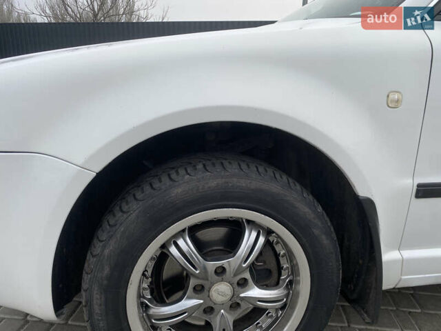 Белый Шкода Суперб, объемом двигателя 1.78 л и пробегом 240 тыс. км за 5000 $, фото 37 на Automoto.ua