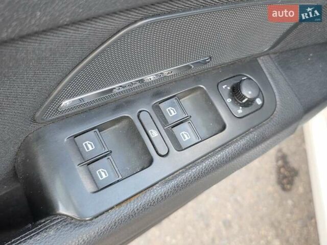 Білий Шкода Суперб, об'ємом двигуна 1.8 л та пробігом 238 тис. км за 8700 $, фото 7 на Automoto.ua