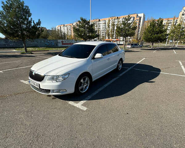 Білий Шкода Суперб, об'ємом двигуна 1.8 л та пробігом 246 тис. км за 8000 $, фото 2 на Automoto.ua