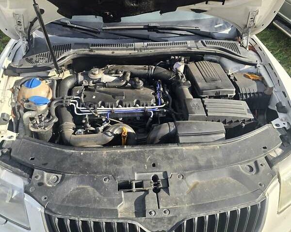 Білий Шкода Суперб, об'ємом двигуна 1.9 л та пробігом 239 тис. км за 7100 $, фото 8 на Automoto.ua