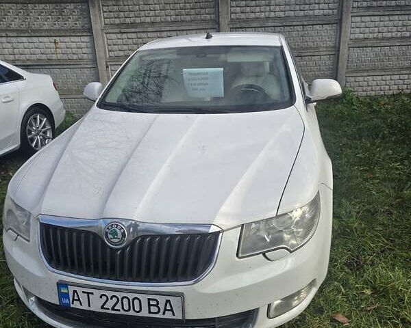 Білий Шкода Суперб, об'ємом двигуна 1.9 л та пробігом 239 тис. км за 7100 $, фото 4 на Automoto.ua