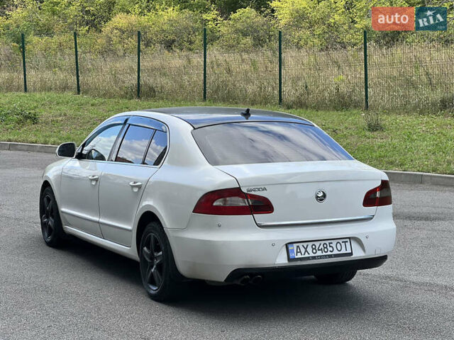 Белый Шкода Суперб, объемом двигателя 1.9 л и пробегом 250 тыс. км за 6500 $, фото 4 на Automoto.ua