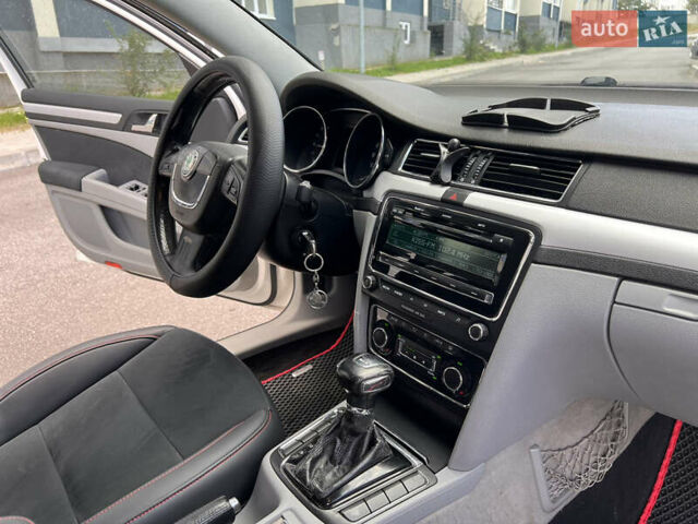 Белый Шкода Суперб, объемом двигателя 1.9 л и пробегом 250 тыс. км за 6500 $, фото 14 на Automoto.ua