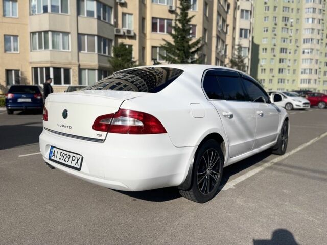 Білий Шкода Суперб, об'ємом двигуна 1.8 л та пробігом 283 тис. км за 7999 $, фото 5 на Automoto.ua