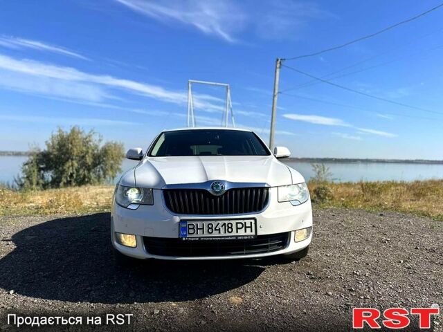 Белый Шкода Суперб, объемом двигателя 1.8 л и пробегом 238 тыс. км за 8500 $, фото 6 на Automoto.ua