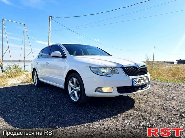 Белый Шкода Суперб, объемом двигателя 1.8 л и пробегом 238 тыс. км за 8500 $, фото 5 на Automoto.ua