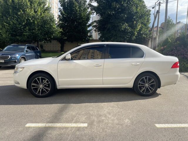 Білий Шкода Суперб, об'ємом двигуна 1.8 л та пробігом 283 тис. км за 7999 $, фото 4 на Automoto.ua
