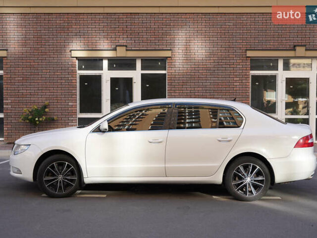 Білий Шкода Суперб, об'ємом двигуна 1.8 л та пробігом 285 тис. км за 8200 $, фото 5 на Automoto.ua