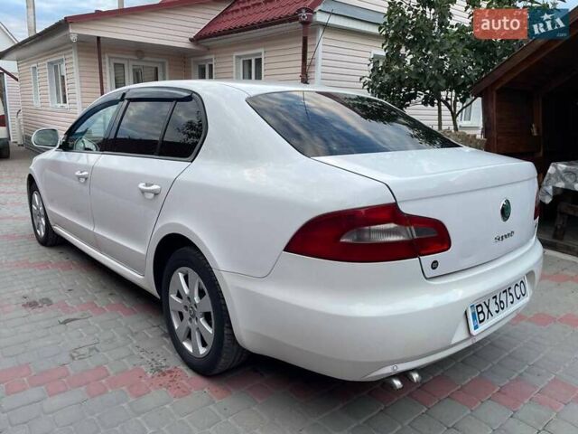 Белый Шкода Суперб, объемом двигателя 1.9 л и пробегом 327 тыс. км за 8700 $, фото 2 на Automoto.ua
