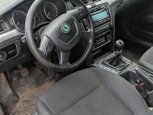 Білий Шкода Суперб, об'ємом двигуна 1.9 л та пробігом 404 тис. км за 4300 $, фото 3 на Automoto.ua