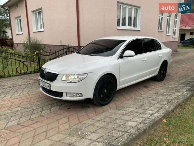 Белый Шкода Суперб, объемом двигателя 1.97 л и пробегом 280 тыс. км за 9200 $, фото 8 на Automoto.ua