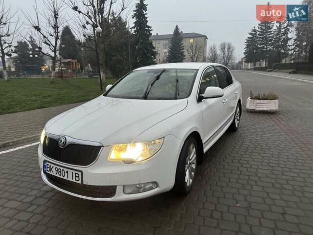 Белый Шкода Суперб, объемом двигателя 1.97 л и пробегом 250 тыс. км за 13600 $, фото 28 на Automoto.ua