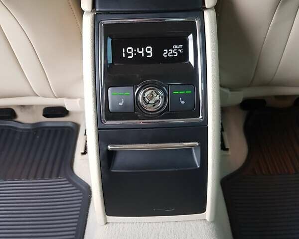 Белый Шкода Суперб, объемом двигателя 1.97 л и пробегом 250 тыс. км за 13600 $, фото 14 на Automoto.ua