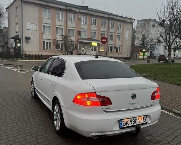 Белый Шкода Суперб, объемом двигателя 1.97 л и пробегом 250 тыс. км за 13600 $, фото 30 на Automoto.ua