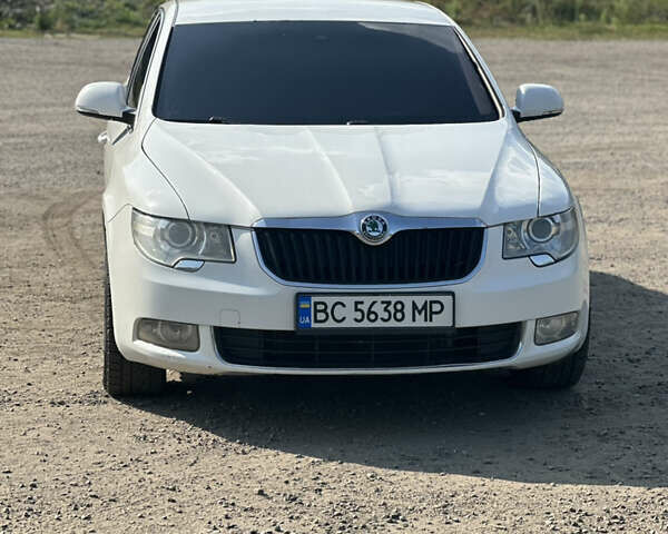 Білий Шкода Суперб, об'ємом двигуна 1.6 л та пробігом 339 тис. км за 6400 $, фото 4 на Automoto.ua