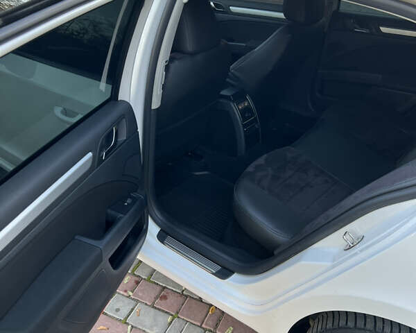 Шкода Суперб 2011 у Ладижин на Automoto.ua Білий Шкода Суперб, об'ємом двигуна 1.8 л та пробігом 159 тис. км за 8999 $, фото 16 на Automoto.ua