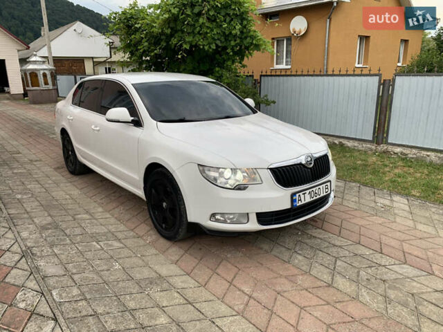 Белый Шкода Суперб, объемом двигателя 1.97 л и пробегом 280 тыс. км за 9200 $, фото 9 на Automoto.ua