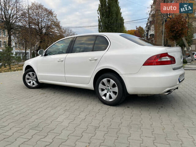 Белый Шкода Суперб, объемом двигателя 1.8 л и пробегом 230 тыс. км за 8300 $, фото 8 на Automoto.ua