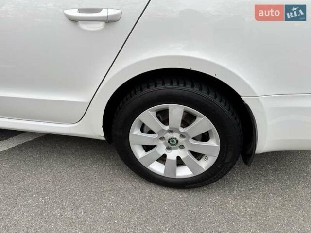 Белый Шкода Суперб, объемом двигателя 1.8 л и пробегом 109 тыс. км за 10500 $, фото 27 на Automoto.ua