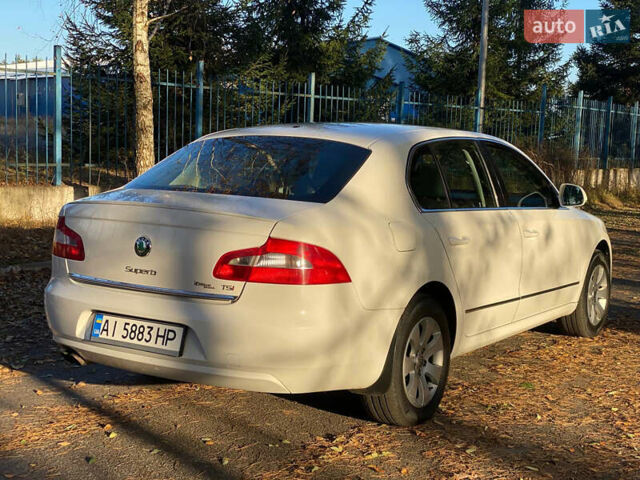 Белый Шкода Суперб, объемом двигателя 1.8 л и пробегом 238 тыс. км за 8999 $, фото 5 на Automoto.ua