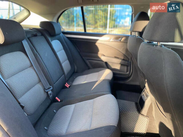 Белый Шкода Суперб, объемом двигателя 1.8 л и пробегом 238 тыс. км за 8999 $, фото 24 на Automoto.ua