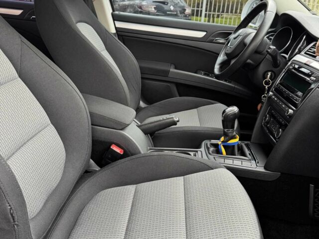 Белый Шкода Суперб, объемом двигателя 1.8 л и пробегом 109 тыс. км за 10500 $, фото 17 на Automoto.ua