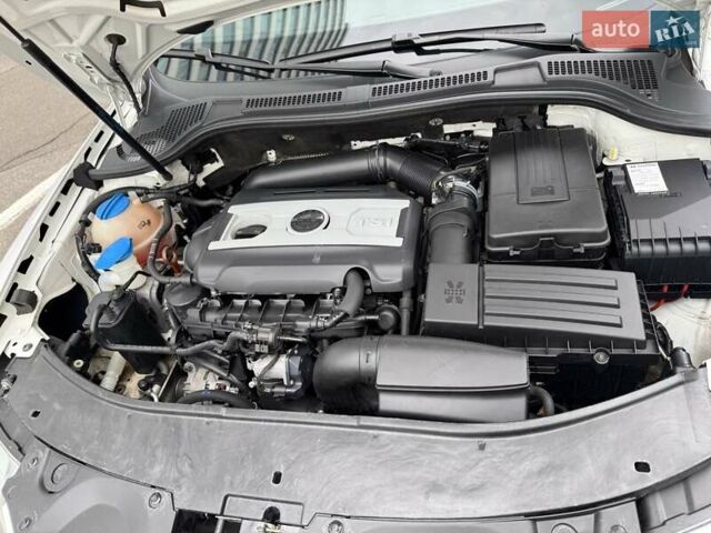 Белый Шкода Суперб, объемом двигателя 1.8 л и пробегом 109 тыс. км за 10500 $, фото 9 на Automoto.ua