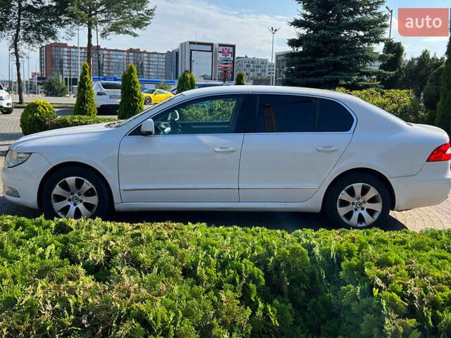 Білий Шкода Суперб, об'ємом двигуна 1.6 л та пробігом 183 тис. км за 8250 $, фото 3 на Automoto.ua