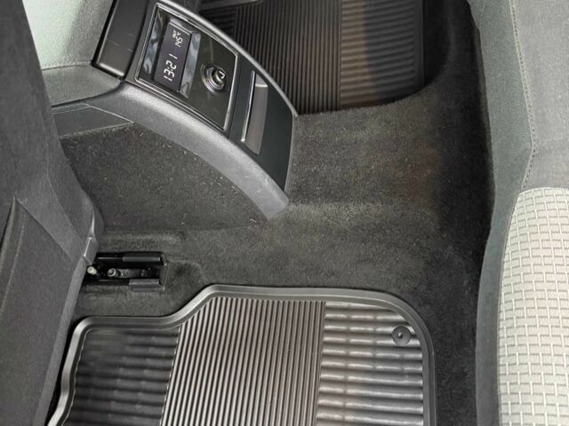 Белый Шкода Суперб, объемом двигателя 1.8 л и пробегом 109 тыс. км за 10500 $, фото 10 на Automoto.ua