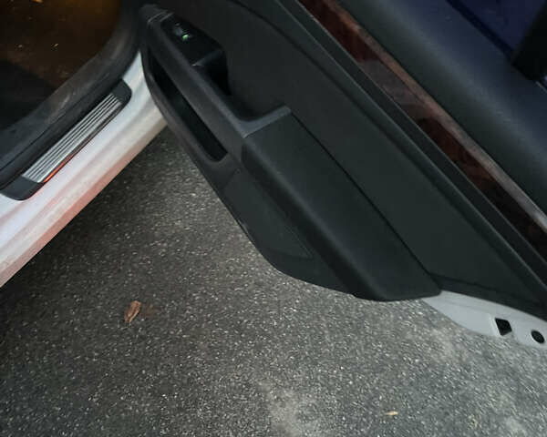 Білий Шкода Суперб, об'ємом двигуна 1.8 л та пробігом 156 тис. км за 8000 $, фото 4 на Automoto.ua