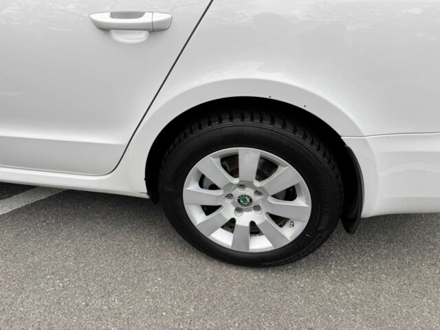 Белый Шкода Суперб, объемом двигателя 1.8 л и пробегом 109 тыс. км за 10500 $, фото 13 на Automoto.ua