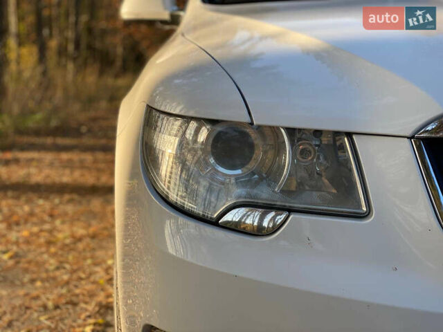 Белый Шкода Суперб, объемом двигателя 1.8 л и пробегом 238 тыс. км за 8999 $, фото 6 на Automoto.ua