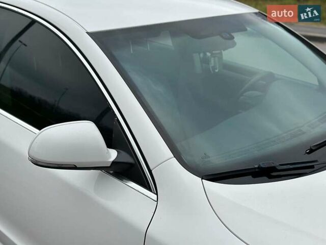 Білий Шкода Суперб, об'ємом двигуна 1.8 л та пробігом 230 тис. км за 8190 $, фото 10 на Automoto.ua