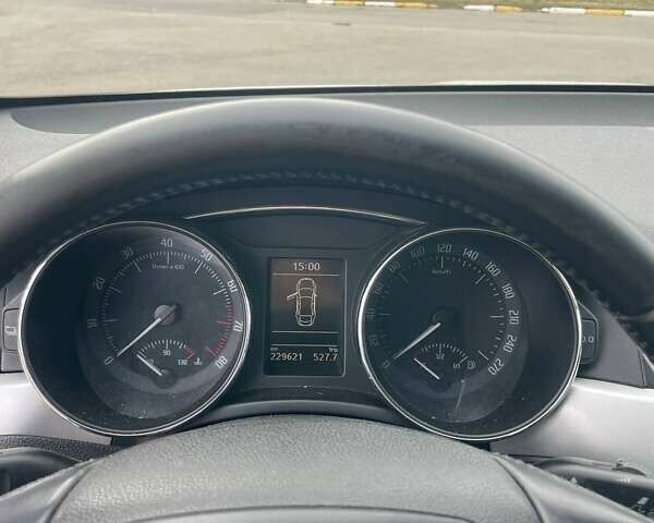 Білий Шкода Суперб, об'ємом двигуна 1.8 л та пробігом 230 тис. км за 9500 $, фото 14 на Automoto.ua