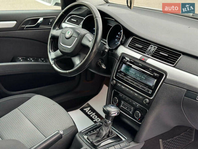 Білий Шкода Суперб, об'ємом двигуна 1.8 л та пробігом 230 тис. км за 8190 $, фото 35 на Automoto.ua