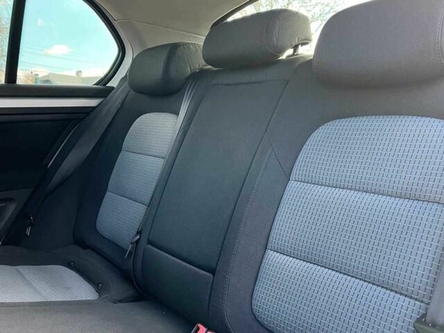 Шкода Суперб 2012 у Коломые на Automoto.ua Білий Шкода Суперб, об'ємом двигуна 2 л та пробігом 254 тис. км за 9200 $, фото 21 на Automoto.ua