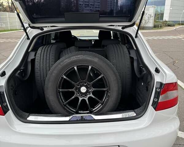 Белый Шкода Суперб, объемом двигателя 1.8 л и пробегом 109 тыс. км за 10500 $, фото 26 на Automoto.ua