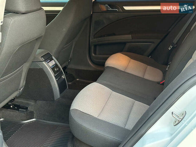 Білий Шкода Суперб, об'ємом двигуна 1.8 л та пробігом 109 тис. км за 10990 $, фото 11 на Automoto.ua