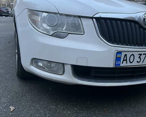 Білий Шкода Суперб, об'ємом двигуна 1.8 л та пробігом 156 тис. км за 8000 $, фото 26 на Automoto.ua