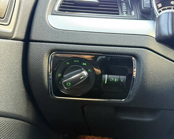 Белый Шкода Суперб, объемом двигателя 1.78 л и пробегом 180 тыс. км за 8600 $, фото 10 на Automoto.ua